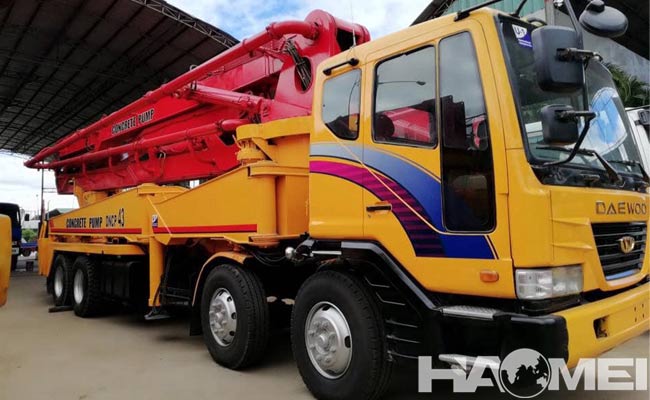 mobile concrete pump