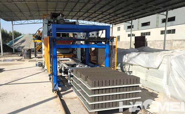 automatic brick making machine