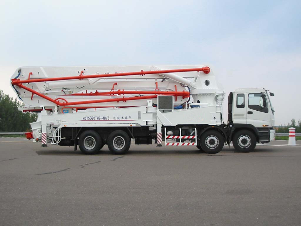 concrete pump truck