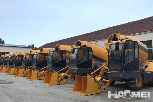 self loading mobile concrete mixer price